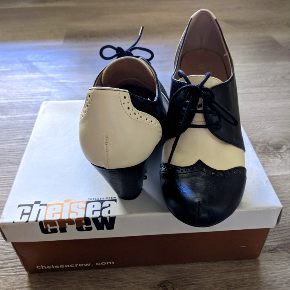 Vintage look,high heeled oxfords